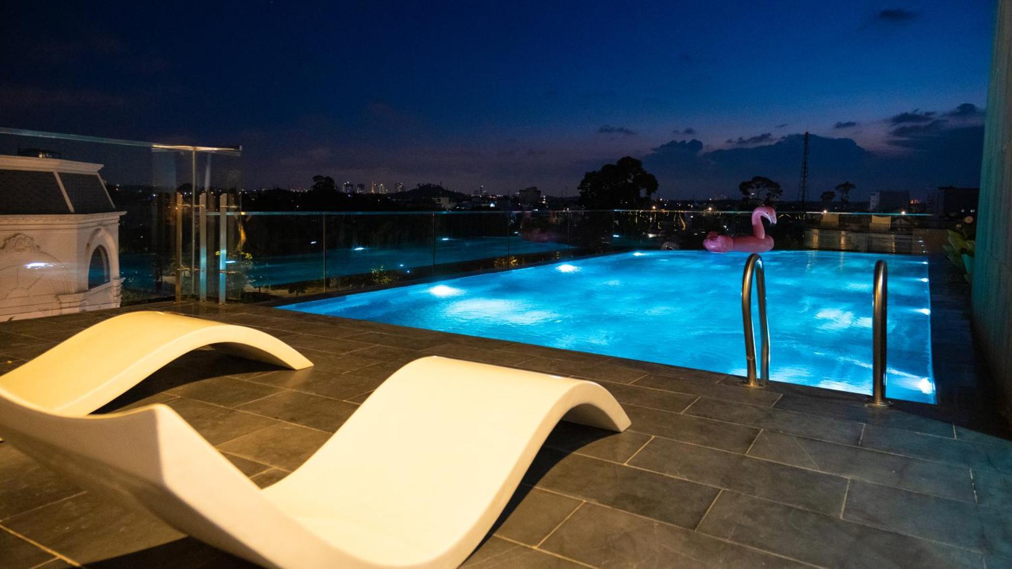 The City Boutique Hotel ビエンホア エクステリア 写真